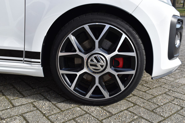 Volkswagen up! 1.0 TSI GTI / Clima / Cruise / Stoelverwarming / 17"LM / PDC / DAB