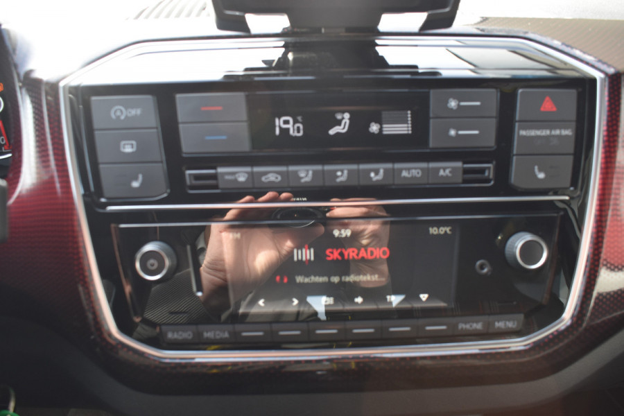 Volkswagen up! 1.0 TSI GTI / Clima / Cruise / Stoelverwarming / 17"LM / PDC / DAB