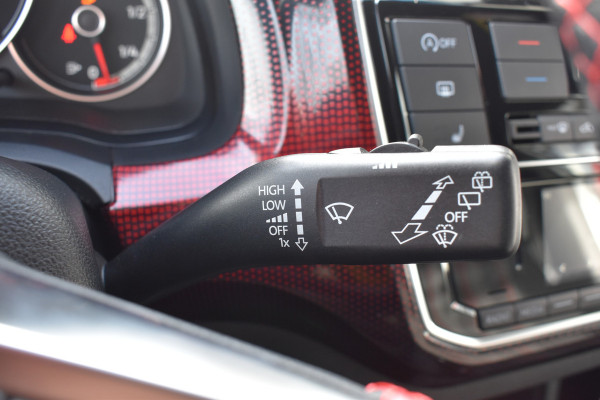 Volkswagen up! 1.0 TSI GTI / Clima / Cruise / Stoelverwarming / 17"LM / PDC / DAB