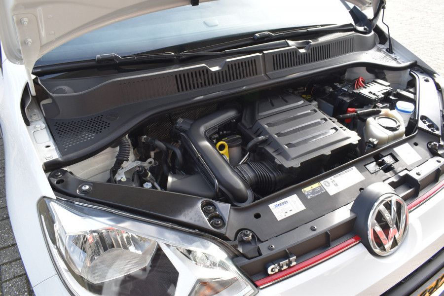 Volkswagen up! 1.0 TSI GTI / Clima / Cruise / Stoelverwarming / 17"LM / PDC / DAB