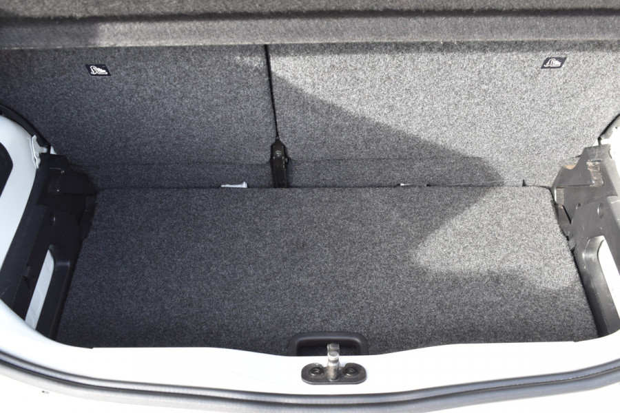 Volkswagen up! 1.0 TSI GTI / Clima / Cruise / Stoelverwarming / 17"LM / PDC / DAB