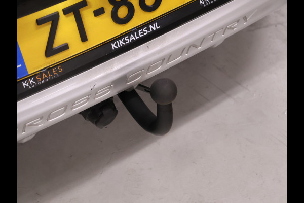 Volvo V40 Cross Country 1.5 T3 Polar+ Luxury [TREKHAAK,HARMAN KARDON, PANORAMADAK, KEYLESS ENTRY, CAMERA, VOL LEDER, STOELVERWARMING, NIEUWSTAAT]