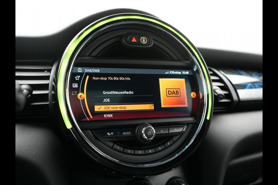 MINI Cooper Electric Yours 33 kWh 184pk | Panodak | Head Up | Harman / Kardon | Camera | Lederen Sportstoelen Verwarmd | Keyless | Apple Carplay | Cruise Control | LED Koplampen | Virtual | Navigatie | DAB |