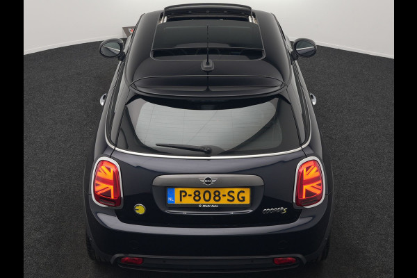MINI Cooper Electric Yours 33 kWh 184pk | Panodak | Head Up | Harman / Kardon | Camera | Lederen Sportstoelen Verwarmd | Keyless | Apple Carplay | Cruise Control | LED Koplampen | Virtual | Navigatie | DAB |