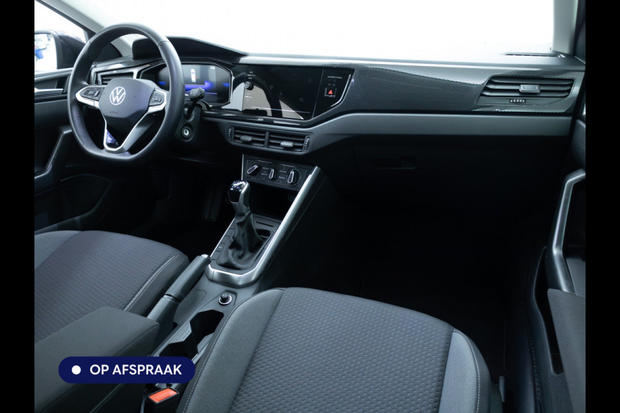 Volkswagen Taigo 1.0 TSI Business Comfort Edition | Stoelverwarming | PDC V+A | Airco | Led | DAB | Apple Carplay, Android auto, All season banden