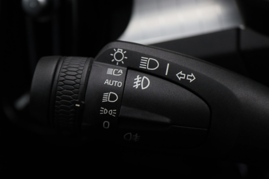 Volvo XC40 1.5 T4 Plug-in Hybrid Inscription Expression Climate, Cruise, Camera, Apple Carplay, DAB, PDC, LED, 18''