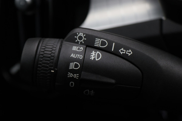 Volvo XC40 1.5 T4 Plug-in Hybrid Inscription Expression Climate, Cruise, Camera, Apple Carplay, DAB, PDC, LED, 18''