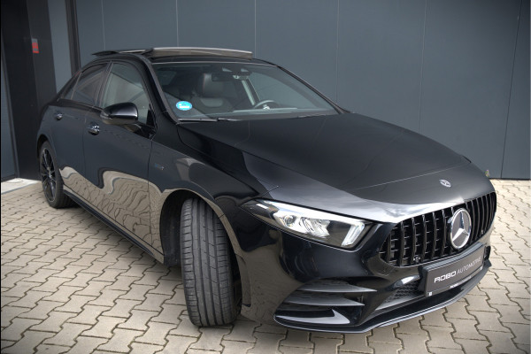 Mercedes-Benz A-Klasse 250 e Premium Plus | Panoramadak | Ambiance Verlichting | Stoelverwarming | Camera | Navigatie | Apple Carplay | Keyless | Cruise Control | DAB |