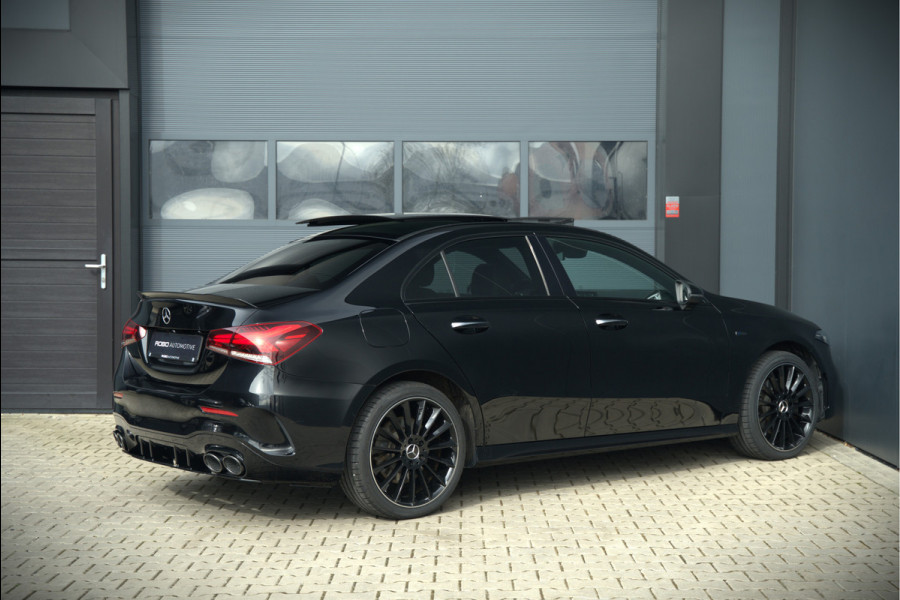 Mercedes-Benz A-Klasse 250 e Premium Plus | Panoramadak | Ambiance Verlichting | Stoelverwarming | Camera | Navigatie | Apple Carplay | Keyless | Cruise Control | DAB |