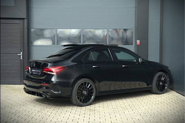 Mercedes-Benz A-Klasse 250 e Premium Plus | Panoramadak | Ambiance Verlichting | Stoelverwarming | Camera | Navigatie | Apple Carplay | Keyless | Cruise Control | DAB |