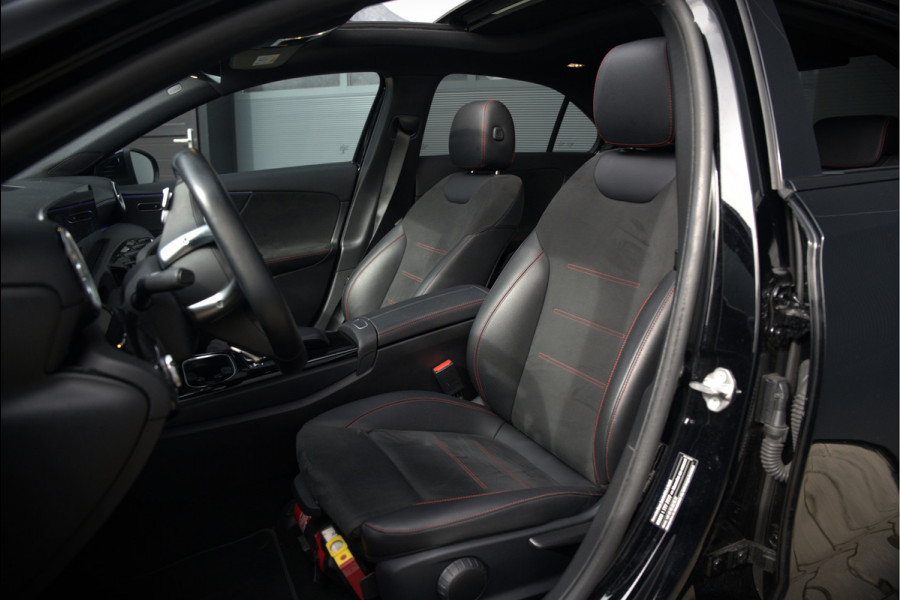 Mercedes-Benz A-Klasse 250 e Premium Plus | Panoramadak | Ambiance Verlichting | Stoelverwarming | Camera | Navigatie | Apple Carplay | Keyless | Cruise Control | DAB |