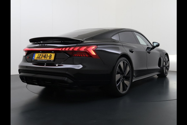 Audi e-tron GT RS 93 kWh | SOH 100%!!!!| PANO | 21 INCH | STOELVENTILATIE & MASSAGE | BANG & OLUFSEN | 360 CAMERA | ADAPTIVE AIR SUSPENSION | LASER  MATRIX LED KOPLAMPEN | VIERWIELBESTURING | HEAD-UP DISPLAY | ADAPTIEVE CRUISE | RIJKLAAR MET 12 MND BOVAG GARANTIE