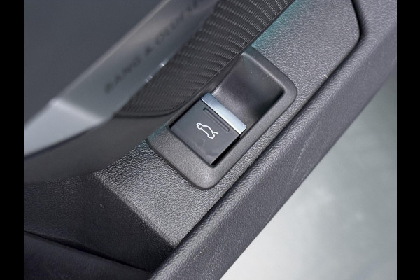 Audi e-tron GT RS 93 kWh | SOH 100%!!!!| PANO | 21 INCH | STOELVENTILATIE & MASSAGE | BANG & OLUFSEN | 360 CAMERA | ADAPTIVE AIR SUSPENSION | LASER  MATRIX LED KOPLAMPEN | VIERWIELBESTURING | HEAD-UP DISPLAY | ADAPTIEVE CRUISE | RIJKLAAR MET 12 MND BOVAG GARANTIE