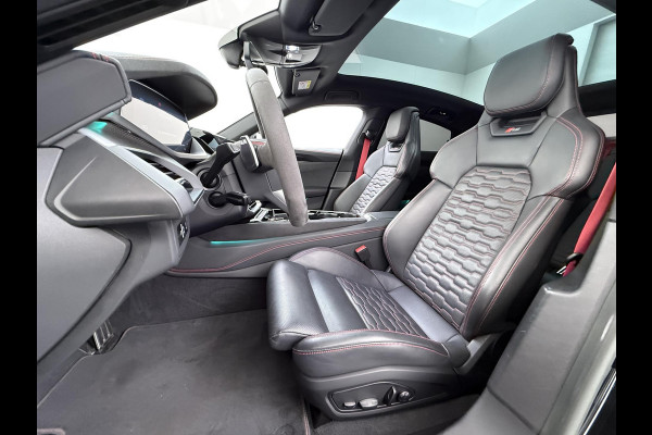 Audi e-tron GT RS 93 kWh | SOH 100%!!!!| PANO | 21 INCH | STOELVENTILATIE & MASSAGE | BANG & OLUFSEN | 360 CAMERA | ADAPTIVE AIR SUSPENSION | LASER  MATRIX LED KOPLAMPEN | VIERWIELBESTURING | HEAD-UP DISPLAY | ADAPTIEVE CRUISE | RIJKLAAR MET 12 MND BOVAG GARANTIE