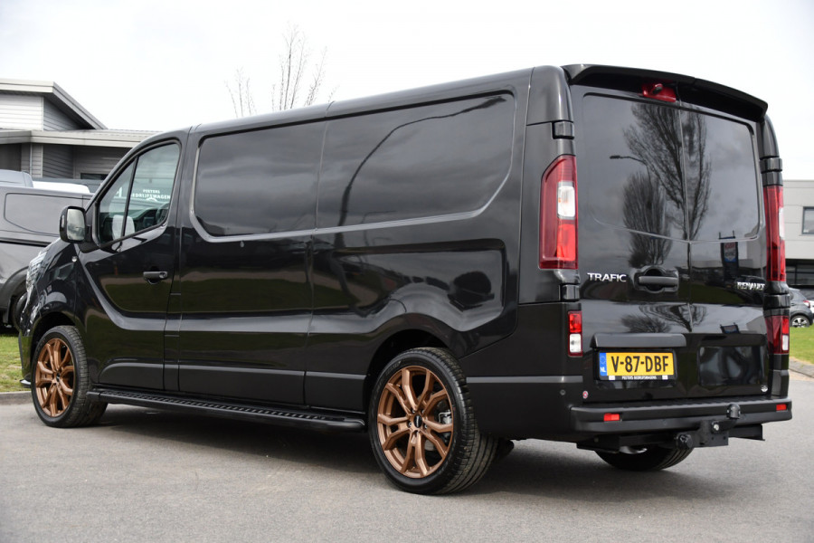 Renault Trafic 2.0 dCi 150 T30 L2H1 PB Edition Camera, Cruise, Carplay, LED, 150pk, Leder, Trekhaak, Automaat, Multimedia, Uniek!