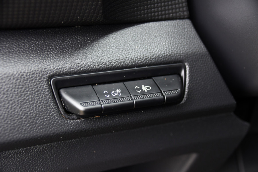 Renault Trafic 2.0 dCi 150 T30 L2H1 PB Edition Camera, Cruise, Carplay, LED, 150pk, Leder, Trekhaak, Automaat, Multimedia, Uniek!