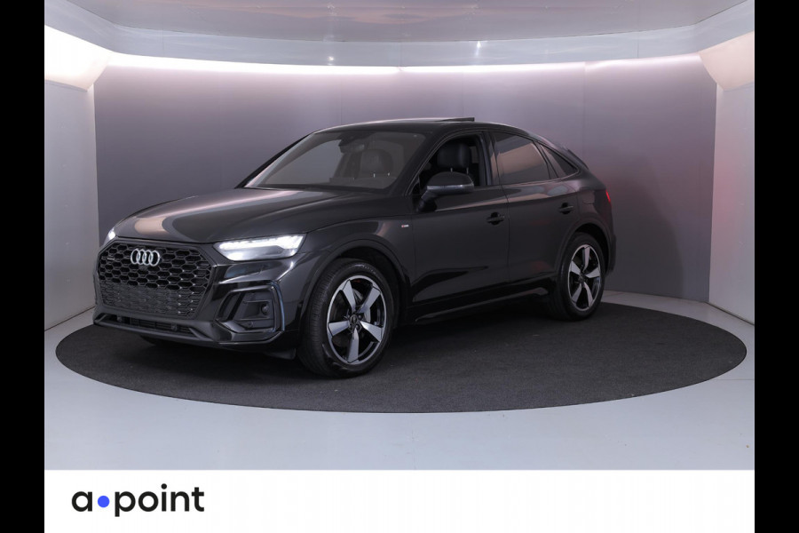 Audi Q5 Sportback 55 TFSI e S edition Competition 367 pk S-tronic | Verlengde garantie | Navigatie | Panoramadak | Parkeersensoren (Park assist) | Rondomzicht camera | Lederen bekleding | S-Line |