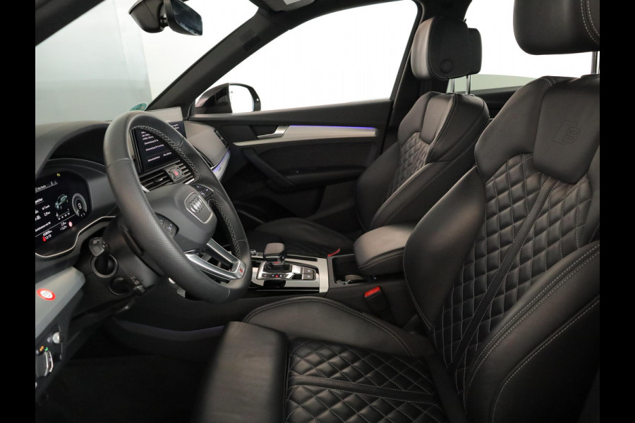 Audi Q5 Sportback 55 TFSI e S edition Competition 367 pk S-tronic | Verlengde garantie | Navigatie | Panoramadak | Parkeersensoren (Park assist) | Rondomzicht camera | Lederen bekleding | S-Line |