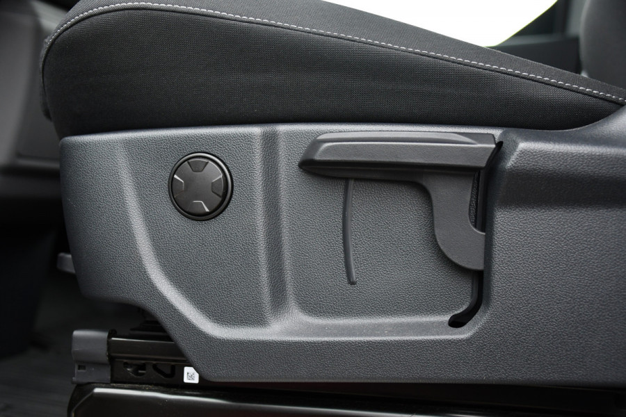 Ford Transit Custom 300 2.0 TDCI L1H1 PB Edition Adaptieve cruise, Camera, Carplay, Stoelverwarming, 170pk, LED, Automaat, Dodehoek, Sensoren, Uniek!