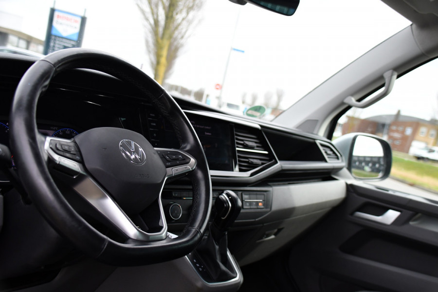 Volkswagen Transporter 2.0 TDI L2H1 30 DC Bulli Virtual, Adaptieve Cruise, Camera, Carplay, LED, Elektrische deur, Standkachel, Stoelverwarming, Trekhaak, Uniek!