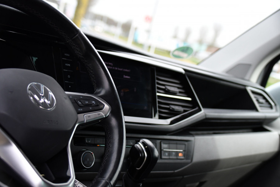 Volkswagen Transporter 2.0 TDI L2H1 30 DC Bulli Virtual, Adaptieve Cruise, Camera, Carplay, LED, Elektrische deur, Standkachel, Stoelverwarming, Trekhaak, Uniek!