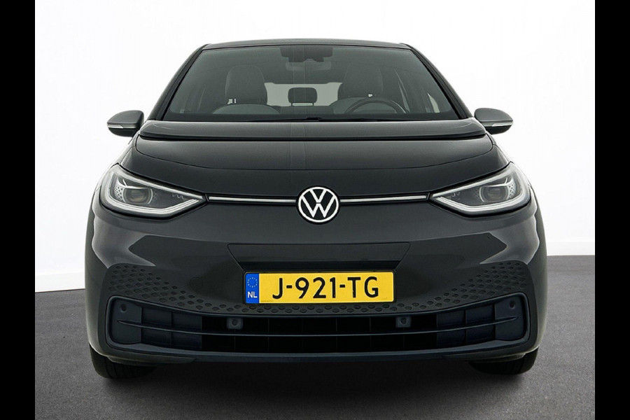 Volkswagen ID.3 First Plus 58 kWh Airco Navi Carplay 19" LM Velgen Adaptive Cruise Control LED Matrix IQ Light DAB+ Alcantara PDC VA + Camera Stoel/Stuurwielverwarming
