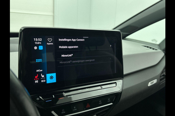 Volkswagen ID.3 First Plus 58 kWh Airco Navi Carplay 19" LM Velgen Adaptive Cruise Control LED Matrix IQ Light DAB+ Alcantara PDC VA + Camera Stoel/Stuurwielverwarming