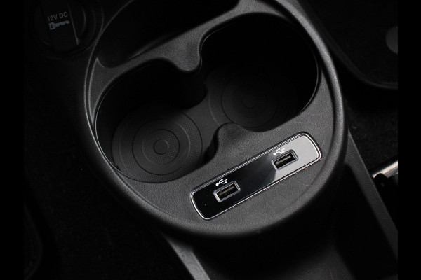 Fiat 500C 1.0 Hybrid Sport Connect | Airco | Dab | Cruise control | Lichtmetalen velgen |