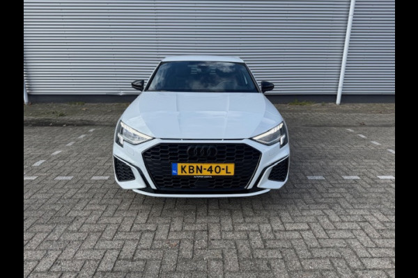 Audi A3 Sportback 40 TFSI e Edition S-line,Leder/Alcantara,Virtueel/Camera,Carplay,Navigatie,Cruisecontrol