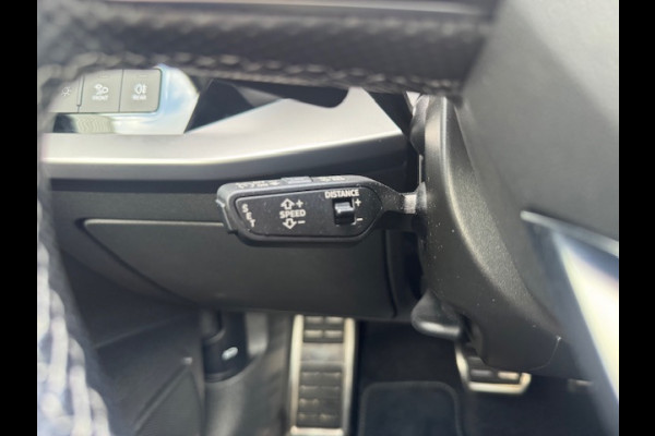 Audi A3 Sportback 40 TFSI e Edition S-line,Leder/Alcantara,Virtueel/Camera,Carplay,Navigatie,Cruisecontrol