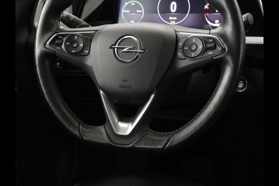 Opel Grandland X 1.6 Turbo Hybrid Elegance | Leder | Adaptive cruise | Trekhaak | Stuurverwarming | Carplay | Navigatie | Full LED | Camera | Climate control | PHEV | Plug In