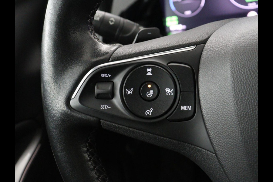 Opel Grandland X 1.6 Turbo Hybrid Elegance | Leder | Adaptive cruise | Trekhaak | Stuurverwarming | Carplay | Navigatie | Full LED | Camera | Climate control | PHEV | Plug In