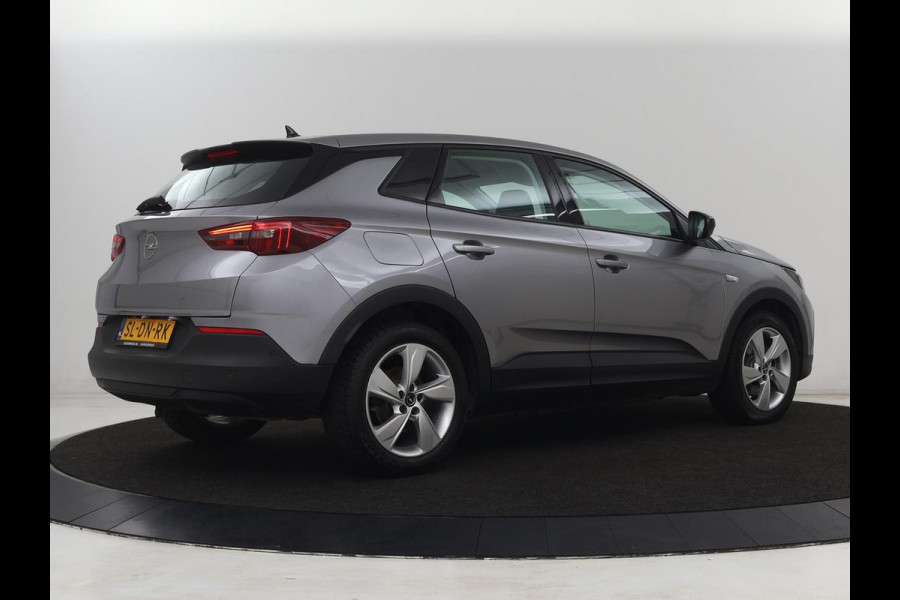 Opel Grandland X 1.6 Turbo Hybrid Elegance | Leder | Adaptive cruise | Trekhaak | Stuurverwarming | Carplay | Navigatie | Full LED | Camera | Climate control | PHEV | Plug In