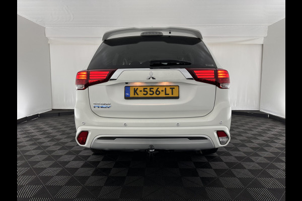 Mitsubishi Outlander 2.4 PHEV Pure (INCL-BTW) *AUT | FULL-LED | KEYLESS | CAMERA | HEATED-COMFORTSEATS | ECC | SHIFTPADDLES | PDC | CRUISE | PRIVACY-GLASS | DAB | TOWBAR | 16''ALU*