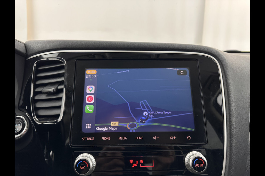 Mitsubishi Outlander 2.4 PHEV Pure (INCL-BTW) *AUT | FULL-LED | KEYLESS | CAMERA | HEATED-COMFORTSEATS | ECC | SHIFTPADDLES | PDC | CRUISE | PRIVACY-GLASS | DAB | TOWBAR | 16''ALU*