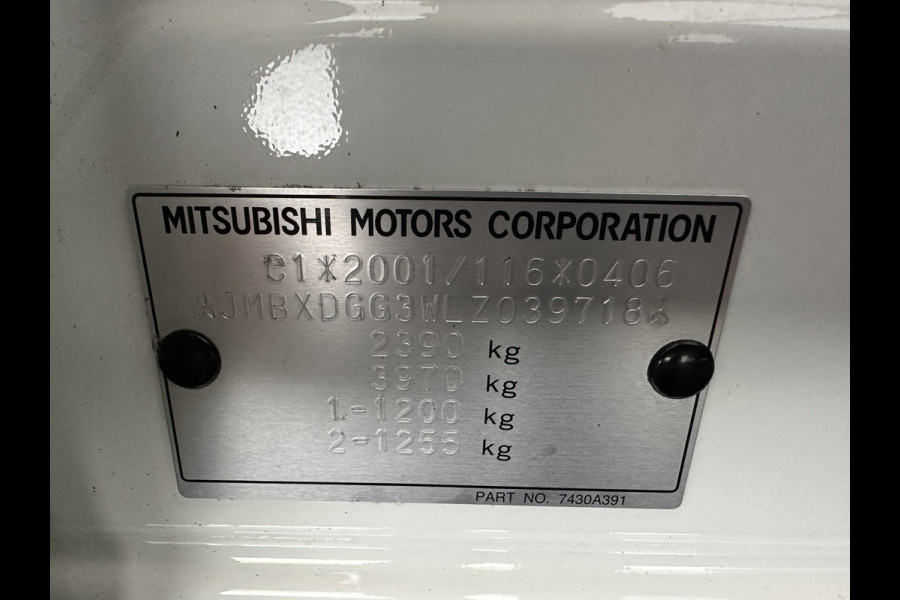 Mitsubishi Outlander 2.4 PHEV Pure (INCL-BTW) *AUT | FULL-LED | KEYLESS | CAMERA | HEATED-COMFORTSEATS | ECC | SHIFTPADDLES | PDC | CRUISE | PRIVACY-GLASS | DAB | TOWBAR | 16''ALU*