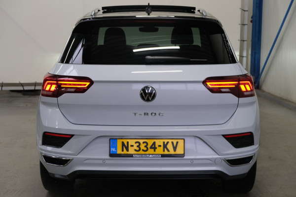 Volkswagen T-Roc 1.5 TSI Sport Business R-Line Automaat - Airco, Cruise, Panodak, Carplay, Virtual Display, PDC, Navi.