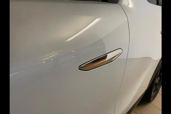 DS DS 3 Crossback 1.2 PureTech Performance Line AIRCO NAVI CRUISE ELEK RAMEN CENT VERG ZWARTE VELGEN PRIVACYGLAS ZEER NETTE AUTO