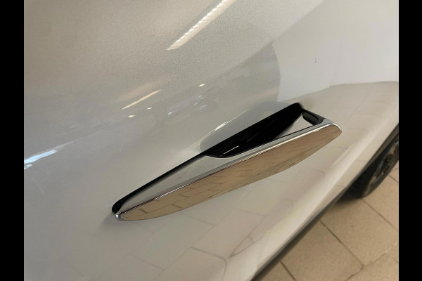 DS DS 3 Crossback 1.2 PureTech Performance Line AIRCO NAVI CRUISE ELEK RAMEN CENT VERG ZWARTE VELGEN PRIVACYGLAS ZEER NETTE AUTO