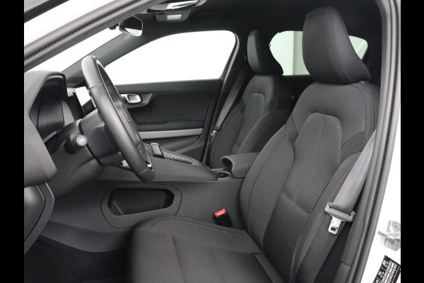 Polestar 2 Long Range Single Motor 69 kWh | Stoelverwarming | 360 Camera | Adaptive cruise | Park Assist | Carplay | Full LED | Keyless | Full LED | Navigatie