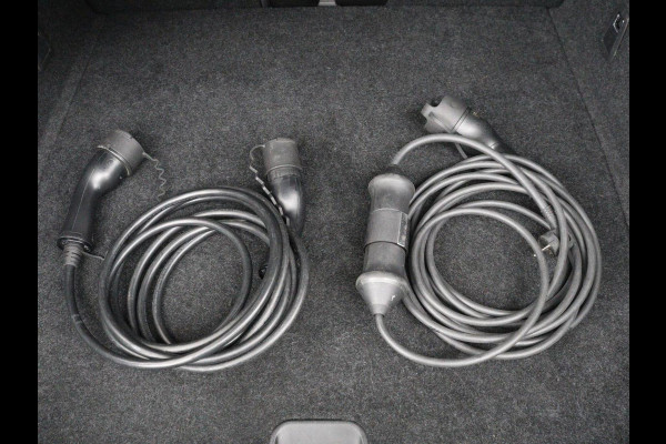 Polestar 2 Long Range Single Motor 69 kWh | Stoelverwarming | 360 Camera | Adaptive cruise | Park Assist | Carplay | Full LED | Keyless | Full LED | Navigatie