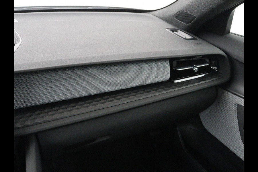 Polestar 2 Long Range Single Motor 69 kWh | Stoelverwarming | 360 Camera | Adaptive cruise | Park Assist | Carplay | Full LED | Keyless | Full LED | Navigatie