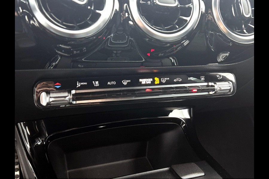 Mercedes-Benz CLA-Klasse Shooting Brake 250 e AMG Line WIDE-SCREEN | CAMERA | STOELVERWARMING