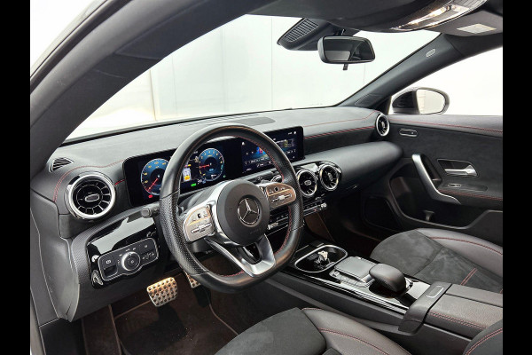 Mercedes-Benz CLA-Klasse Shooting Brake 250 e AMG Line WIDE-SCREEN | CAMERA | STOELVERWARMING