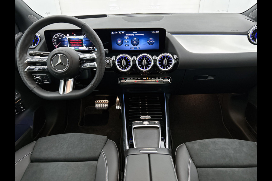 Mercedes-Benz GLA 250 e Business Solution AMG | AMG Line Plus pakket | Nightpakket | Head-up display | MULTIBEAM LED | 360° camera | Panoramaschuifdak | 20 inch AMG velgen | Augmented Reality navigatie |