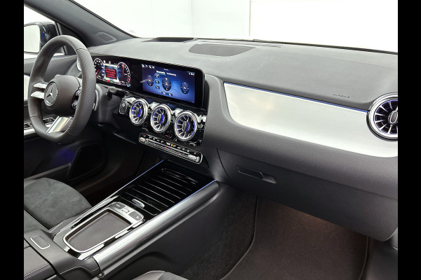 Mercedes-Benz GLA 250 e Business Solution AMG | AMG Line Plus pakket | Nightpakket | Head-up display | MULTIBEAM LED | 360° camera | Panoramaschuifdak | 20 inch AMG velgen | Augmented Reality navigatie |