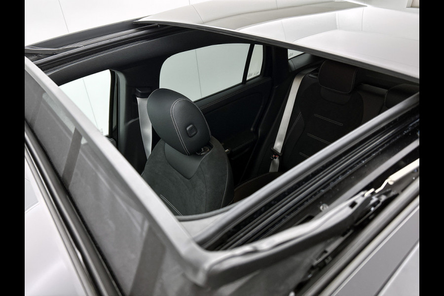 Mercedes-Benz GLA 250 e Business Solution AMG | AMG Line Plus pakket | Nightpakket | Head-up display | MULTIBEAM LED | 360° camera | Panoramaschuifdak | 20 inch AMG velgen | Augmented Reality navigatie |