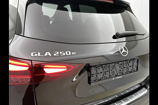 Mercedes-Benz GLA 250 e Business Solution AMG | AMG Line Plus pakket | Nightpakket | Head-up display | MULTIBEAM LED | 360° camera | Panoramaschuifdak | 20 inch AMG velgen | Augmented Reality navigatie |