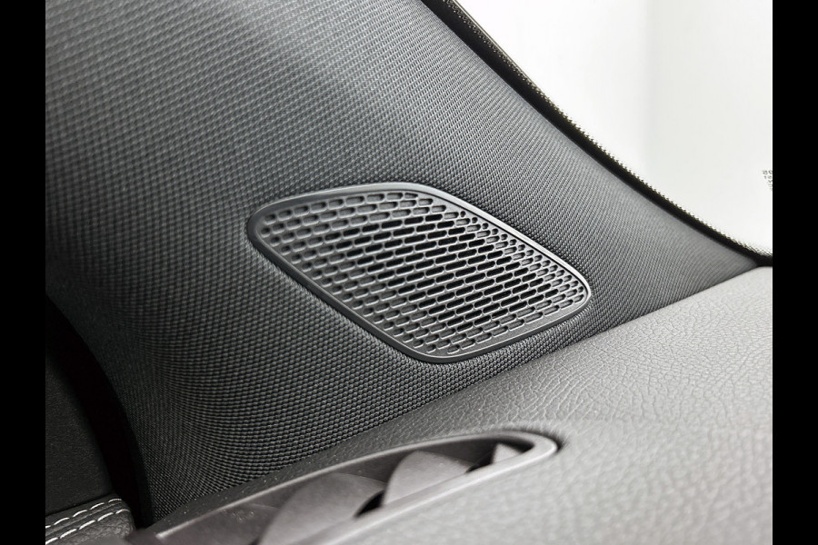 Mercedes-Benz GLA 250 e Business Solution AMG | AMG Line Plus pakket | Nightpakket | Head-up display | MULTIBEAM LED | 360° camera | Panoramaschuifdak | 20 inch AMG velgen | Augmented Reality navigatie |