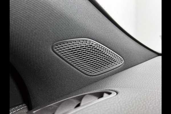 Mercedes-Benz GLA 250 e Business Solution AMG | AMG Line Plus pakket | Nightpakket | Head-up display | MULTIBEAM LED | 360° camera | Panoramaschuifdak | 20 inch AMG velgen | Augmented Reality navigatie |